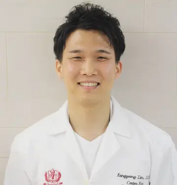 国際資格保持・インプラント専門歯科医師 林