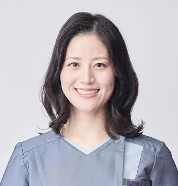 審美セラミック治療・矯正治療・インプラント治療担当 杉原